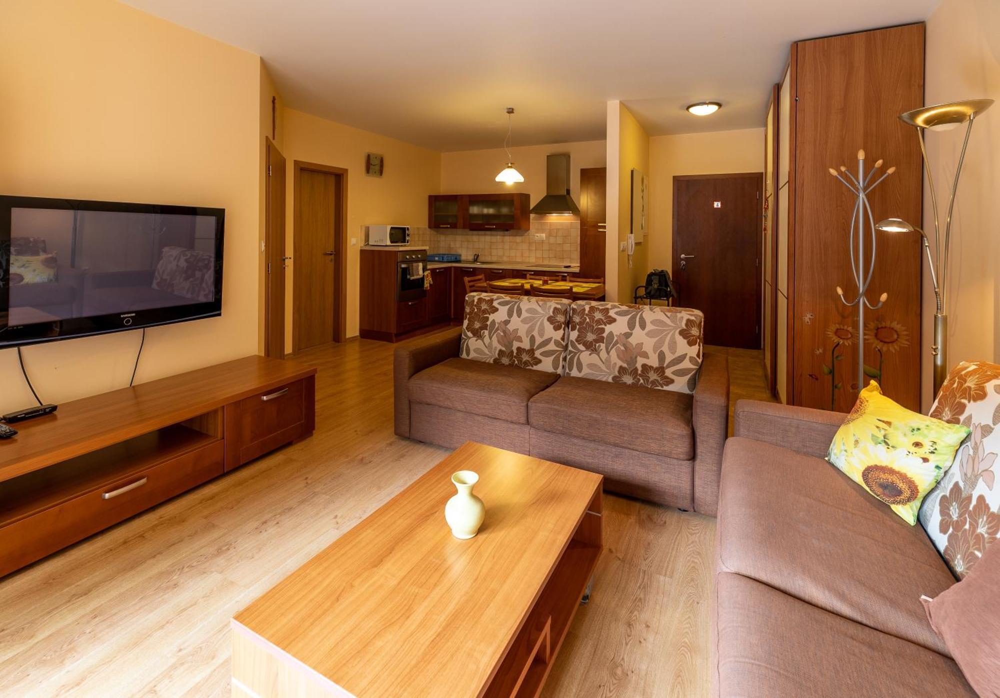 Rodinny Apartman Slnecnica Tale Buitenkant foto