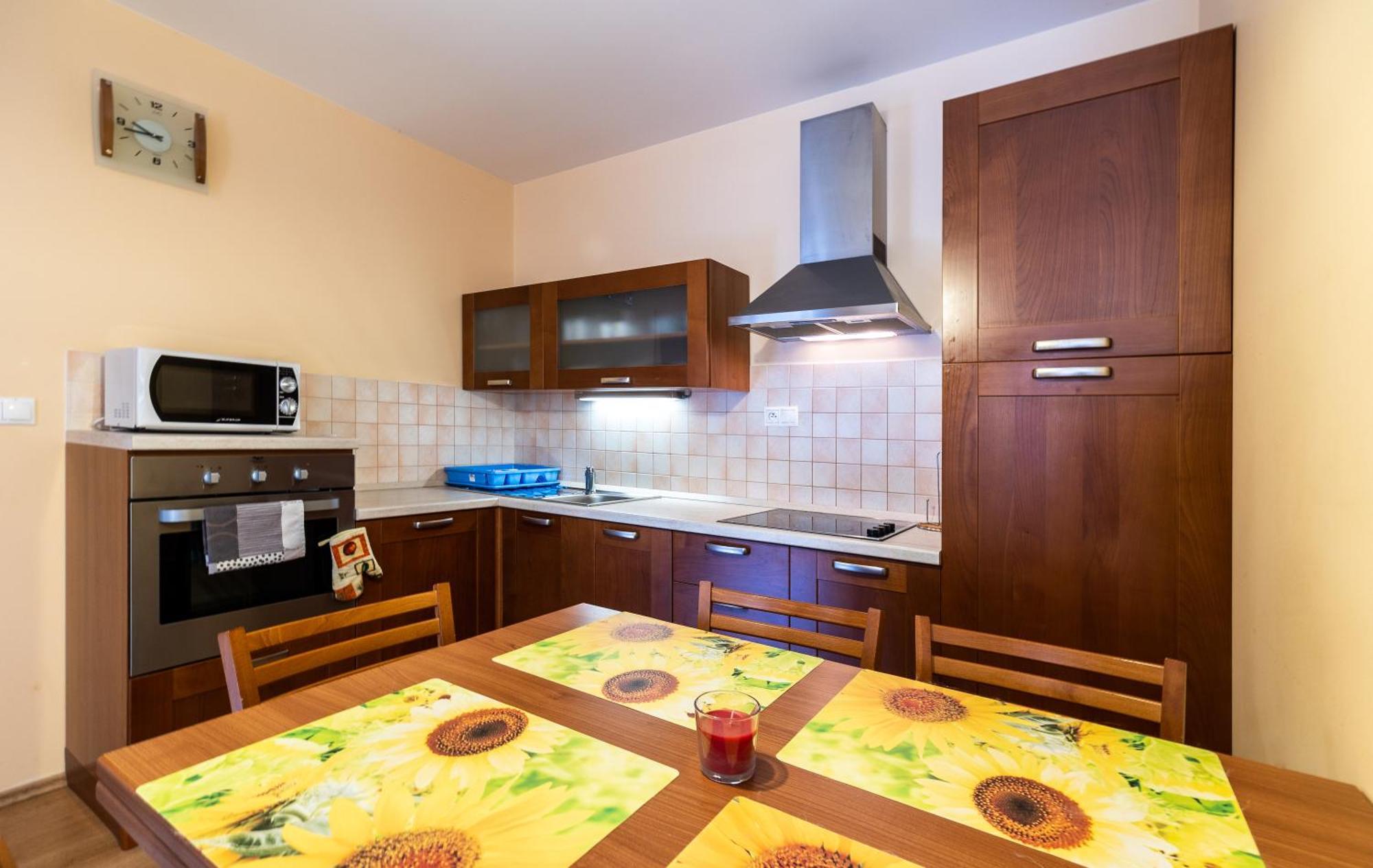 Rodinny Apartman Slnecnica Tale Buitenkant foto