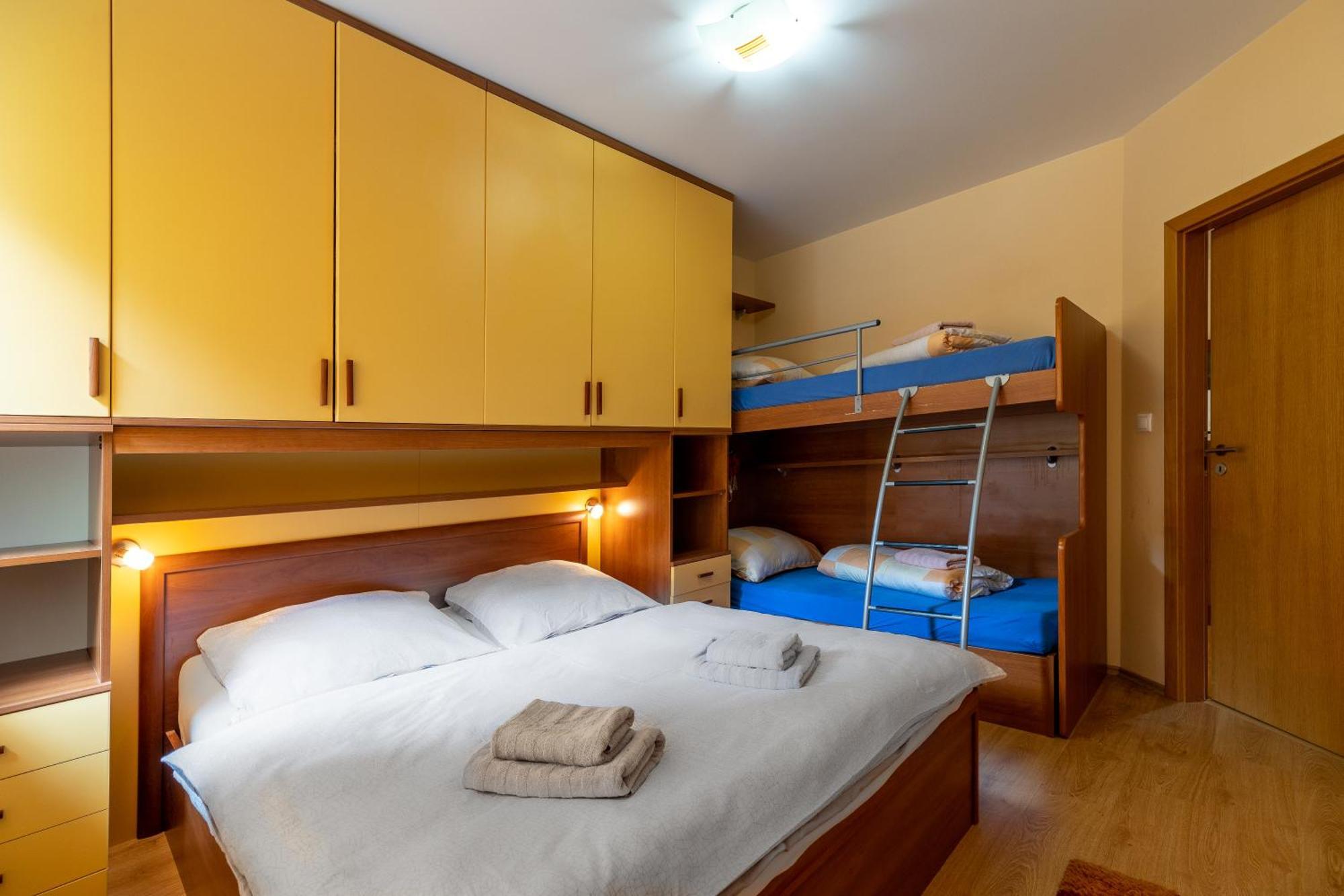 Rodinny Apartman Slnecnica Tale Buitenkant foto