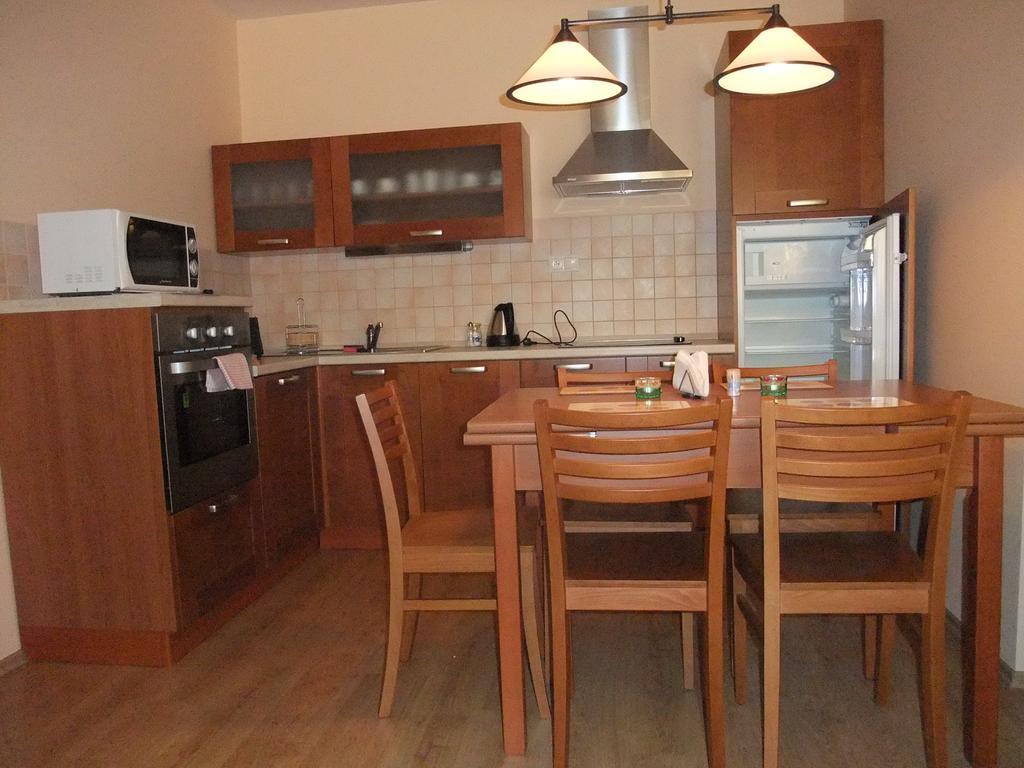 Rodinny Apartman Slnecnica Tale Buitenkant foto