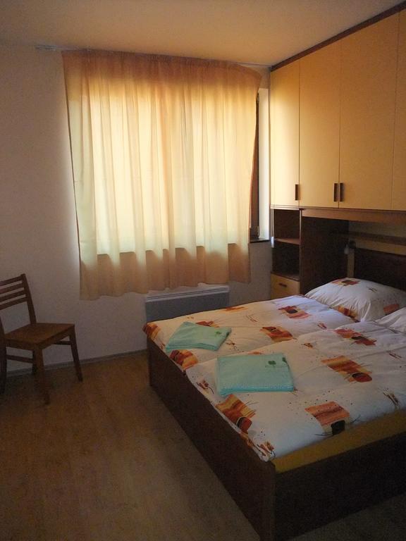 Rodinny Apartman Slnecnica Tale Buitenkant foto