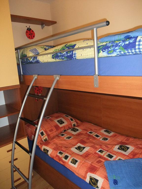 Rodinny Apartman Slnecnica Tale Buitenkant foto